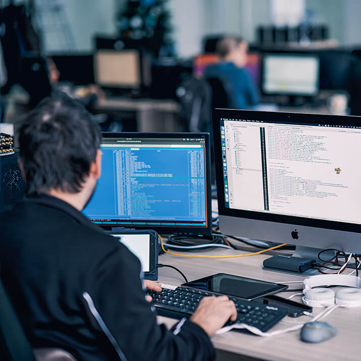Integra Sources programmer is developing a Linux kernel module.